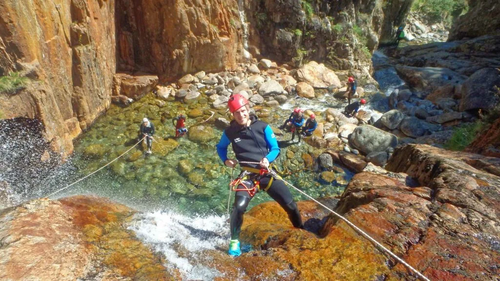 Descente en rappel dans le Canyon de l'Artigue.