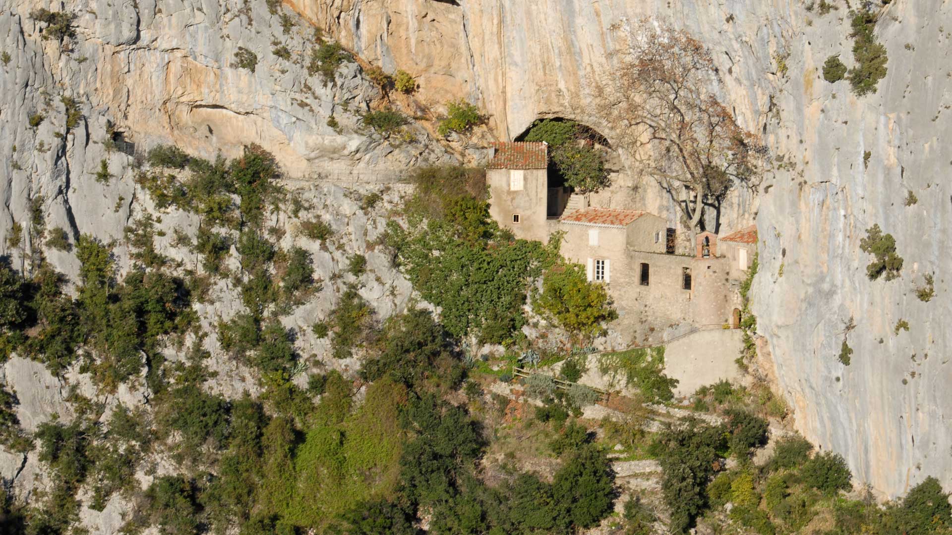 Ermitage Saint-Antoine de Galamus (Pyrénées-Orientales).